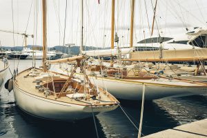sailing-boat-1940687_1920